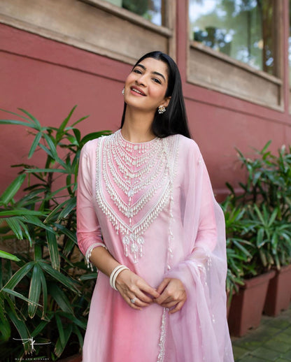 Rose Quartz Kurta Set With Pearls